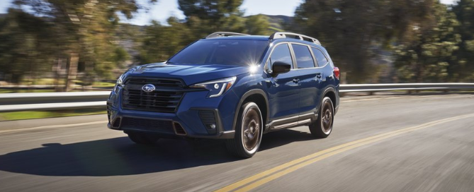 subaru_ascent_driving