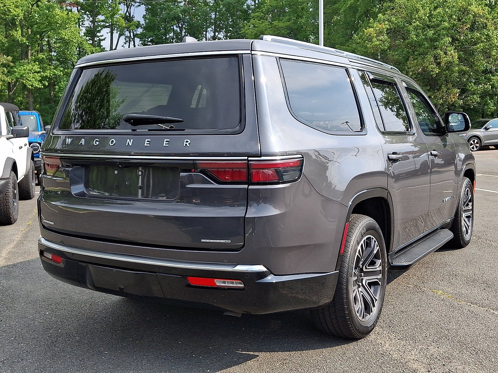 2022 Jeep Wagoneer Series III