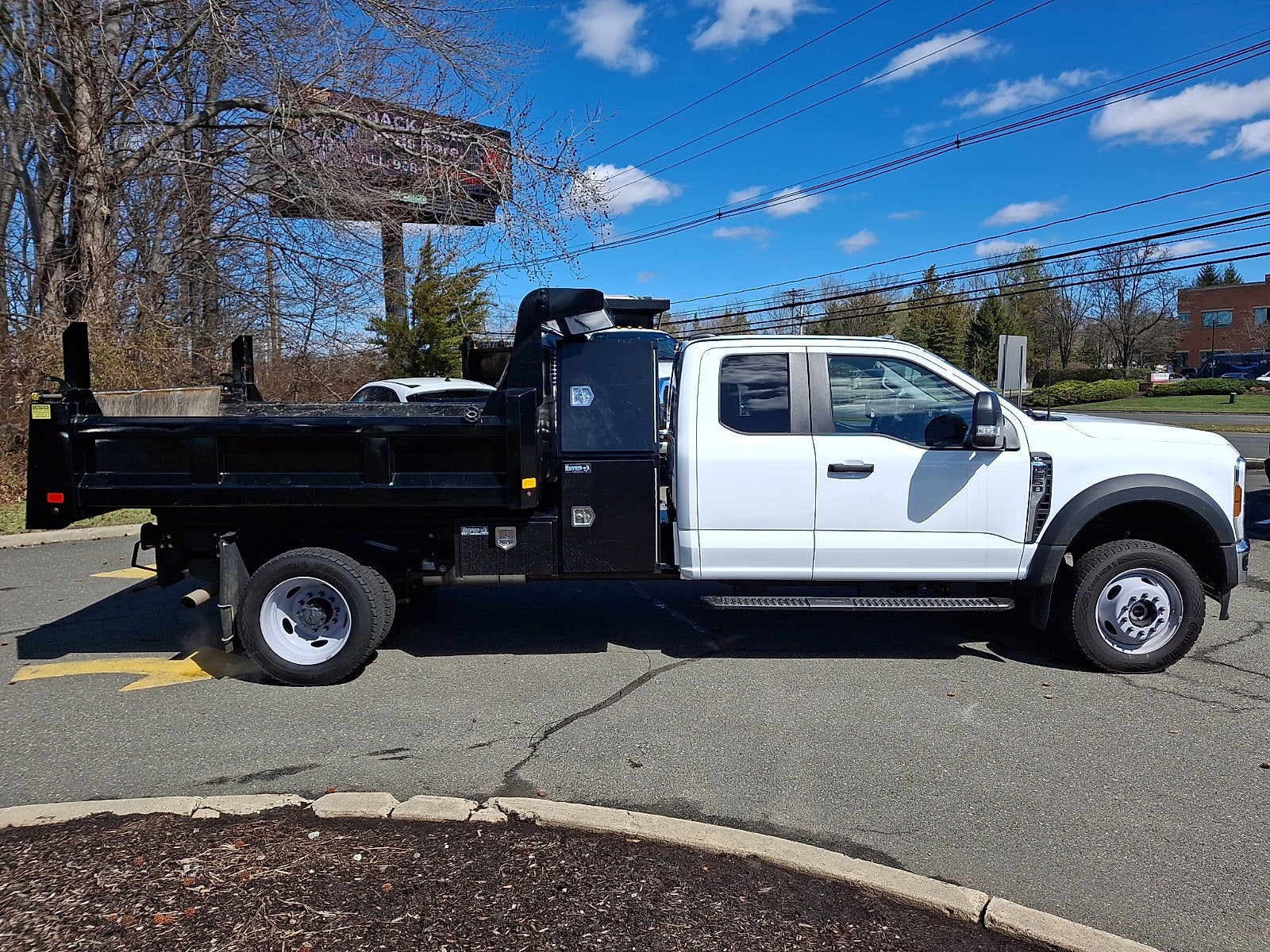 2025 Ford F-550 DRW L Pack Mason Dump