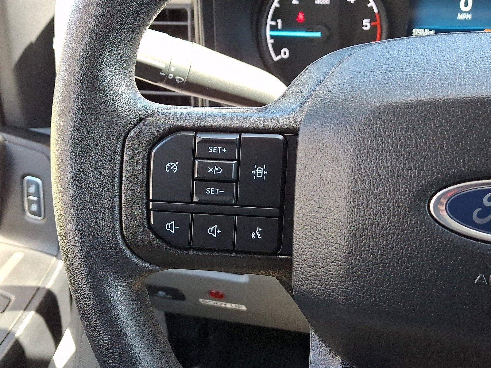 2025 Ford F-550 DRW L Pack Mason Dump