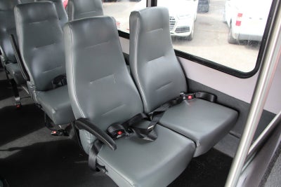 2016 Ford E-450 25 Passenger van