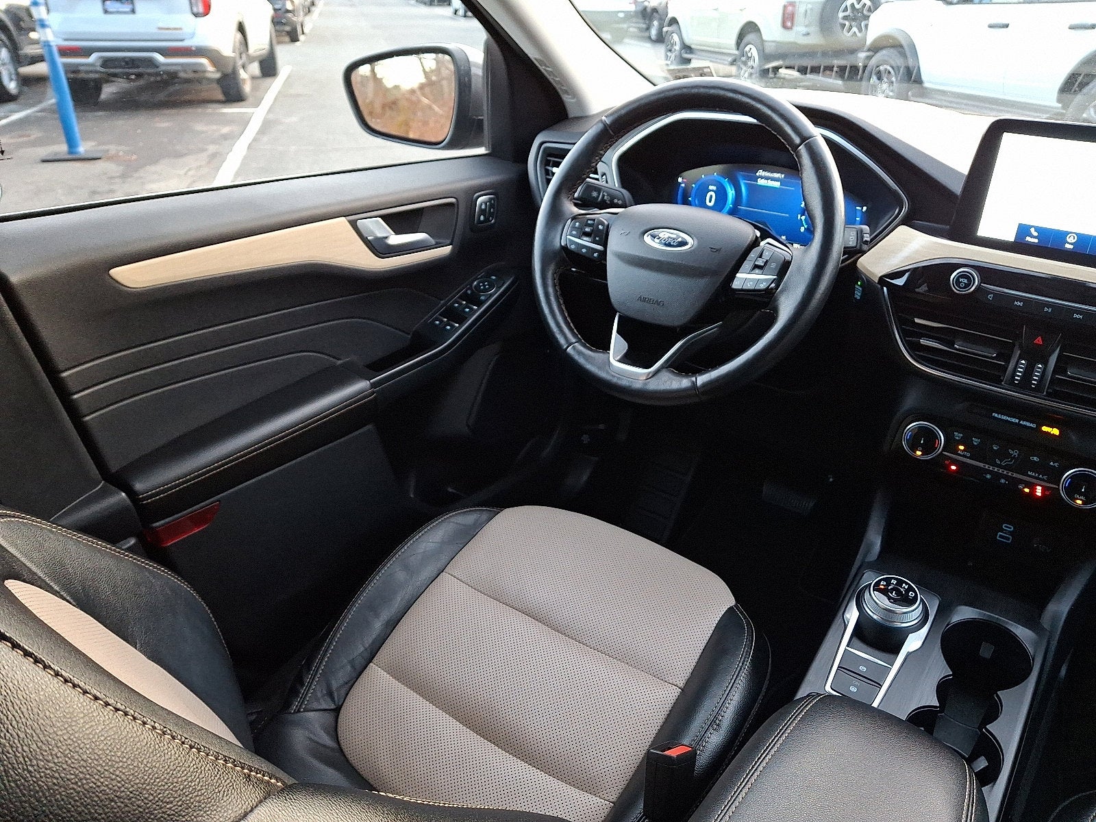 2022 Ford Escape Titanium