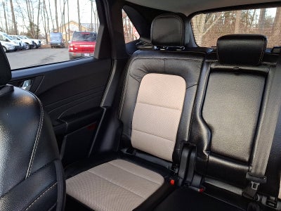 2022 Ford Escape Titanium