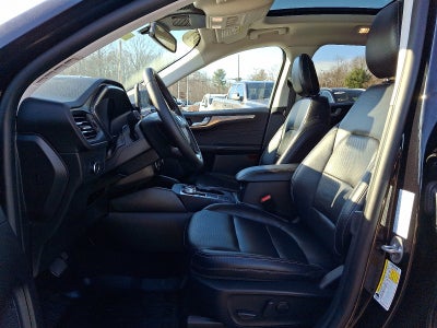 2022 Ford Escape Titanium