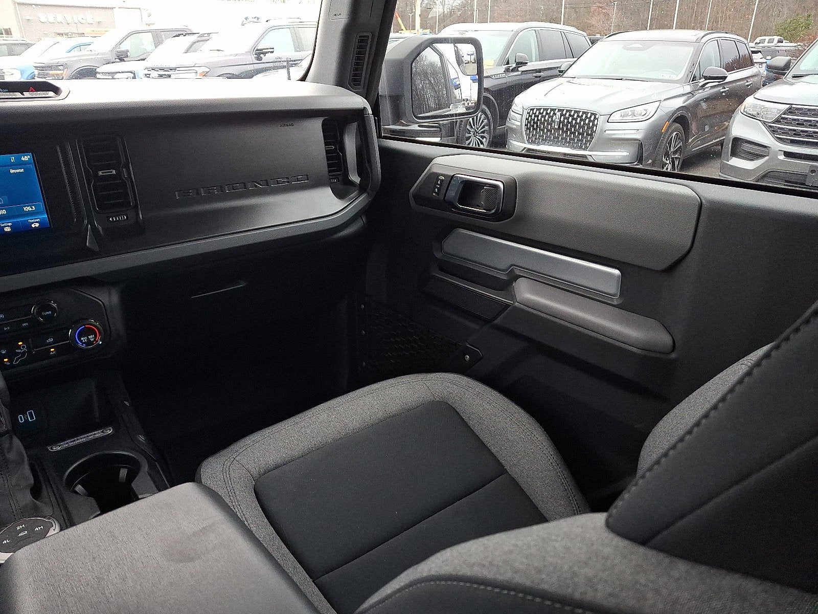 2023 Ford Bronco Base