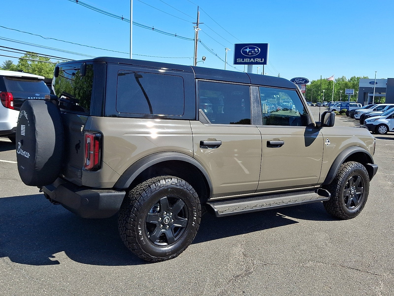 2025 Ford Bronco Outer Banks