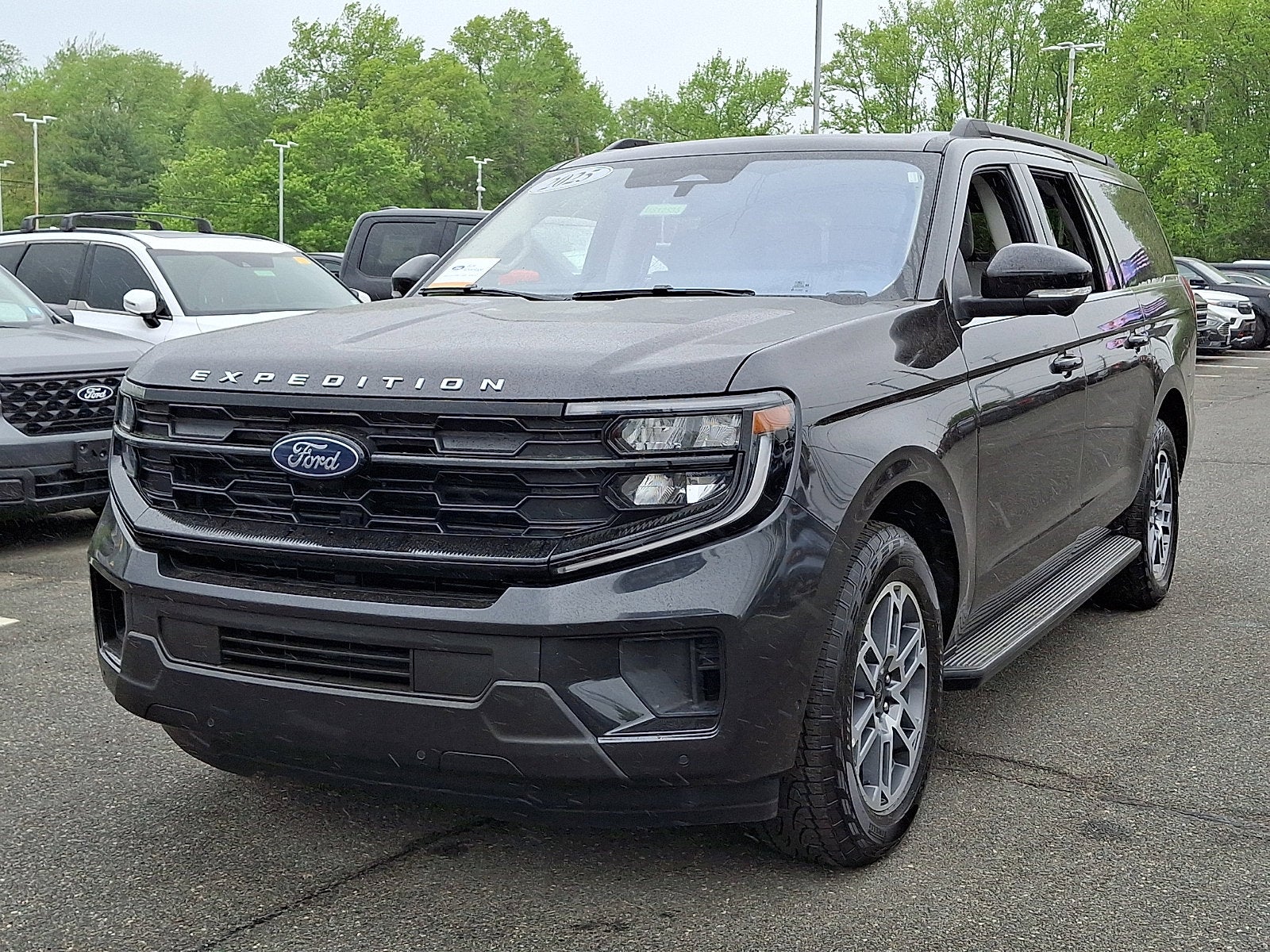 2025 Ford Expedition Max Active