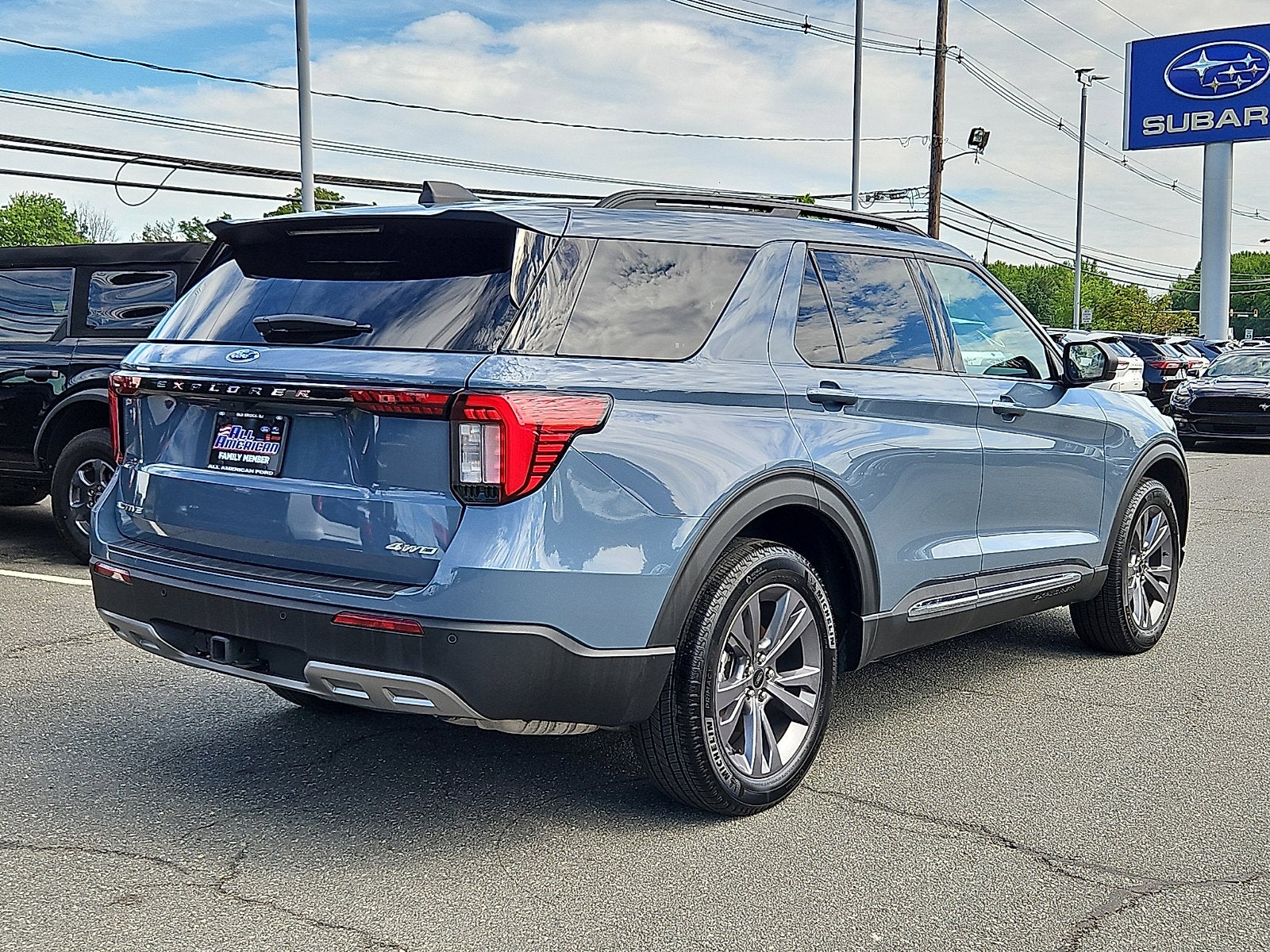 2025 Ford Explorer Active