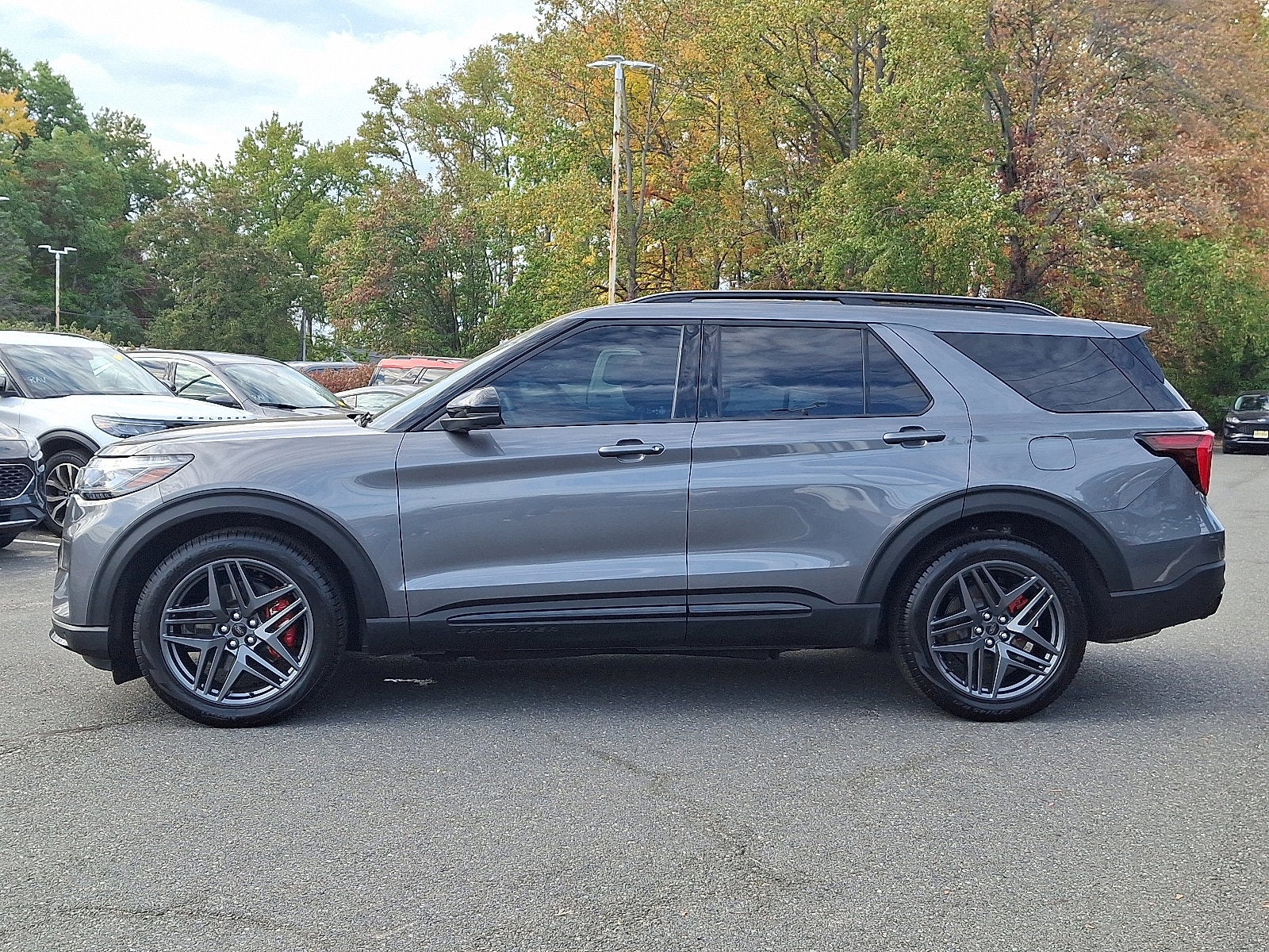 2025 Ford Explorer ST