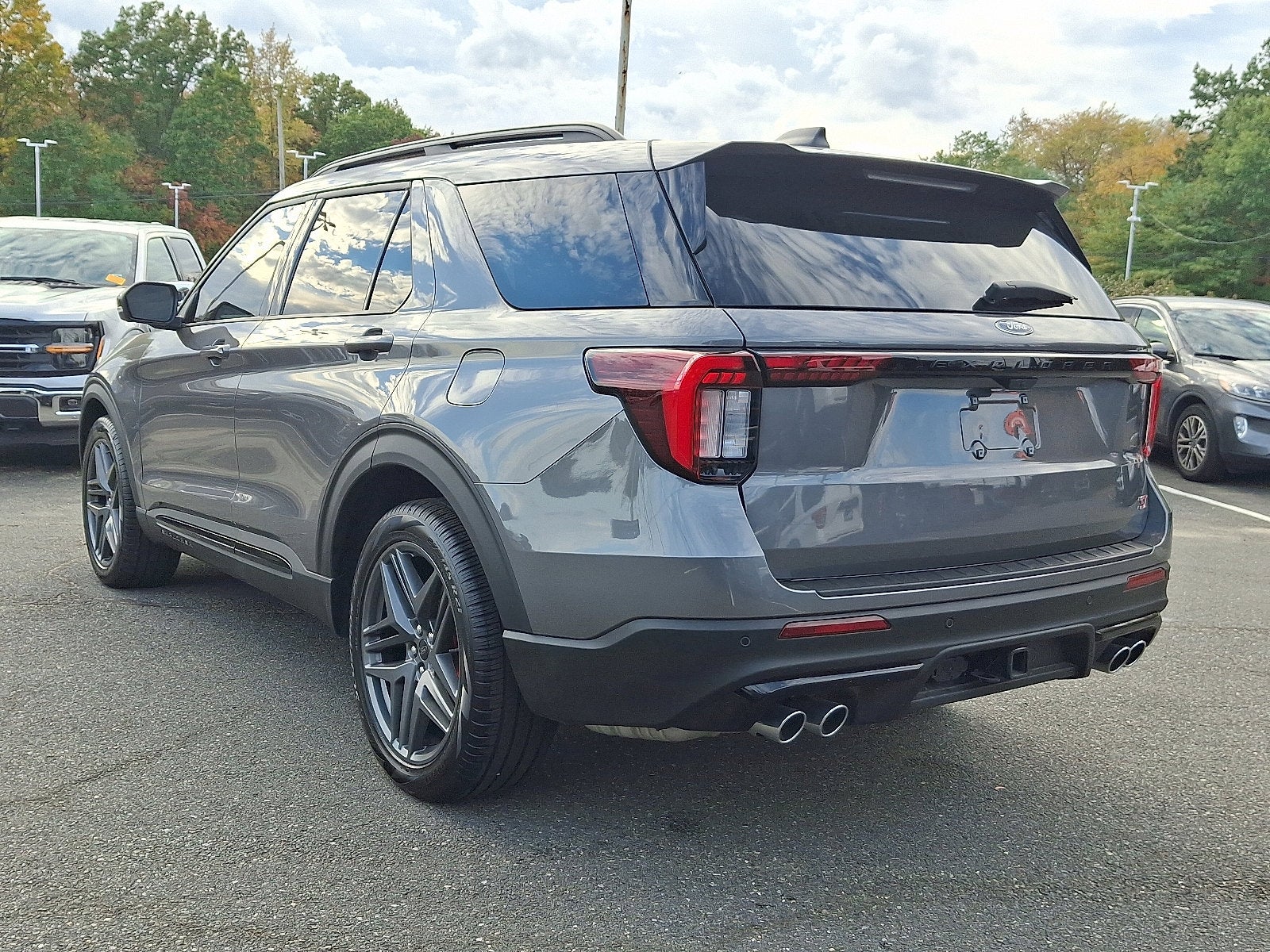2025 Ford Explorer ST