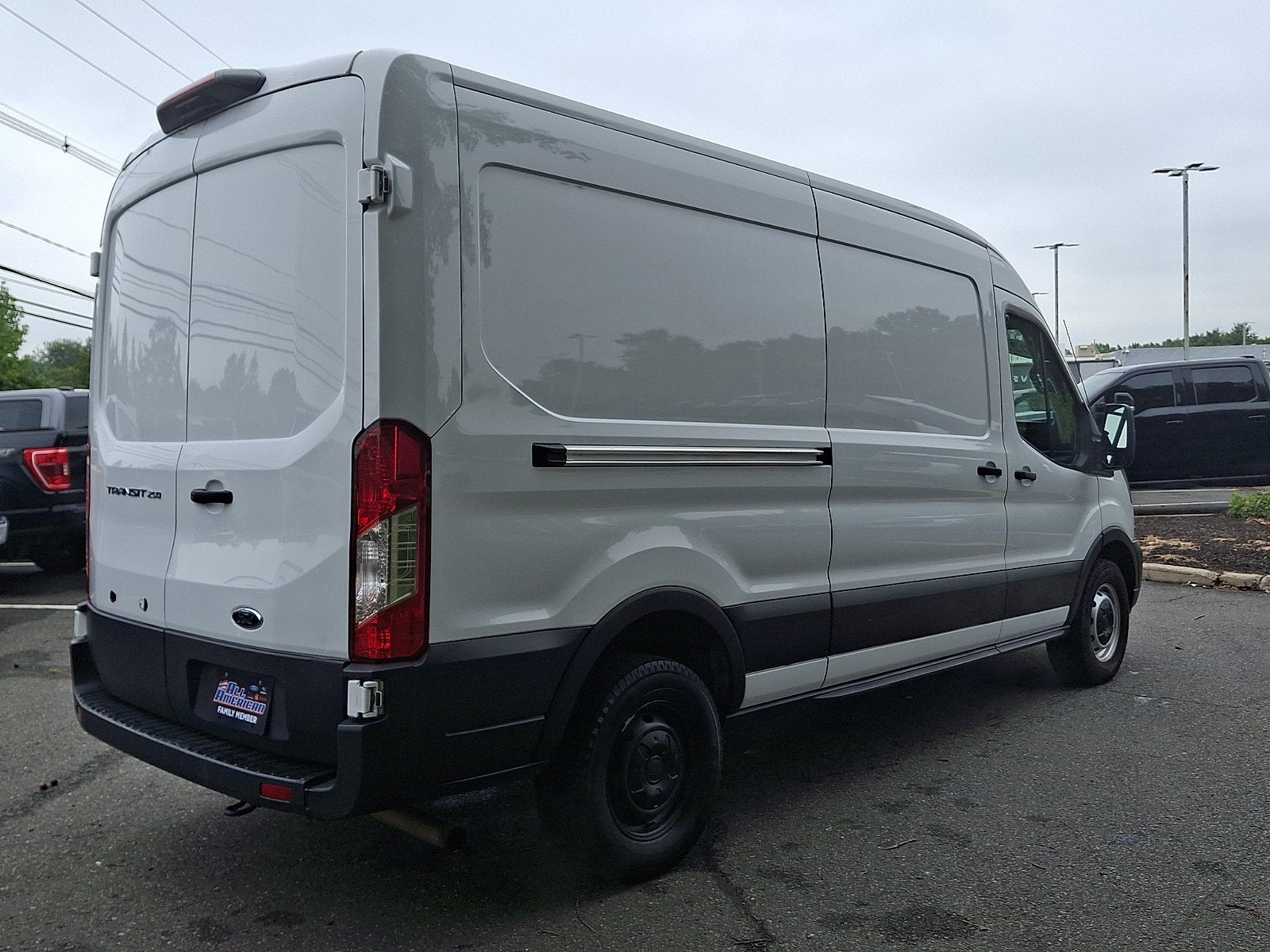 2023 Ford Transit 250 Cargo Van T-250 130" Med Rf 9070 GVWR RWD