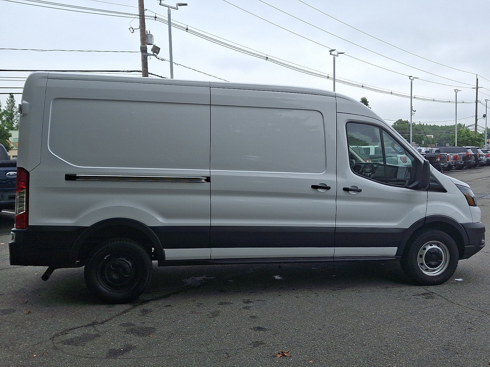 2023 Ford Transit 250 Cargo Van T-250 130" Med Rf 9070 GVWR RWD
