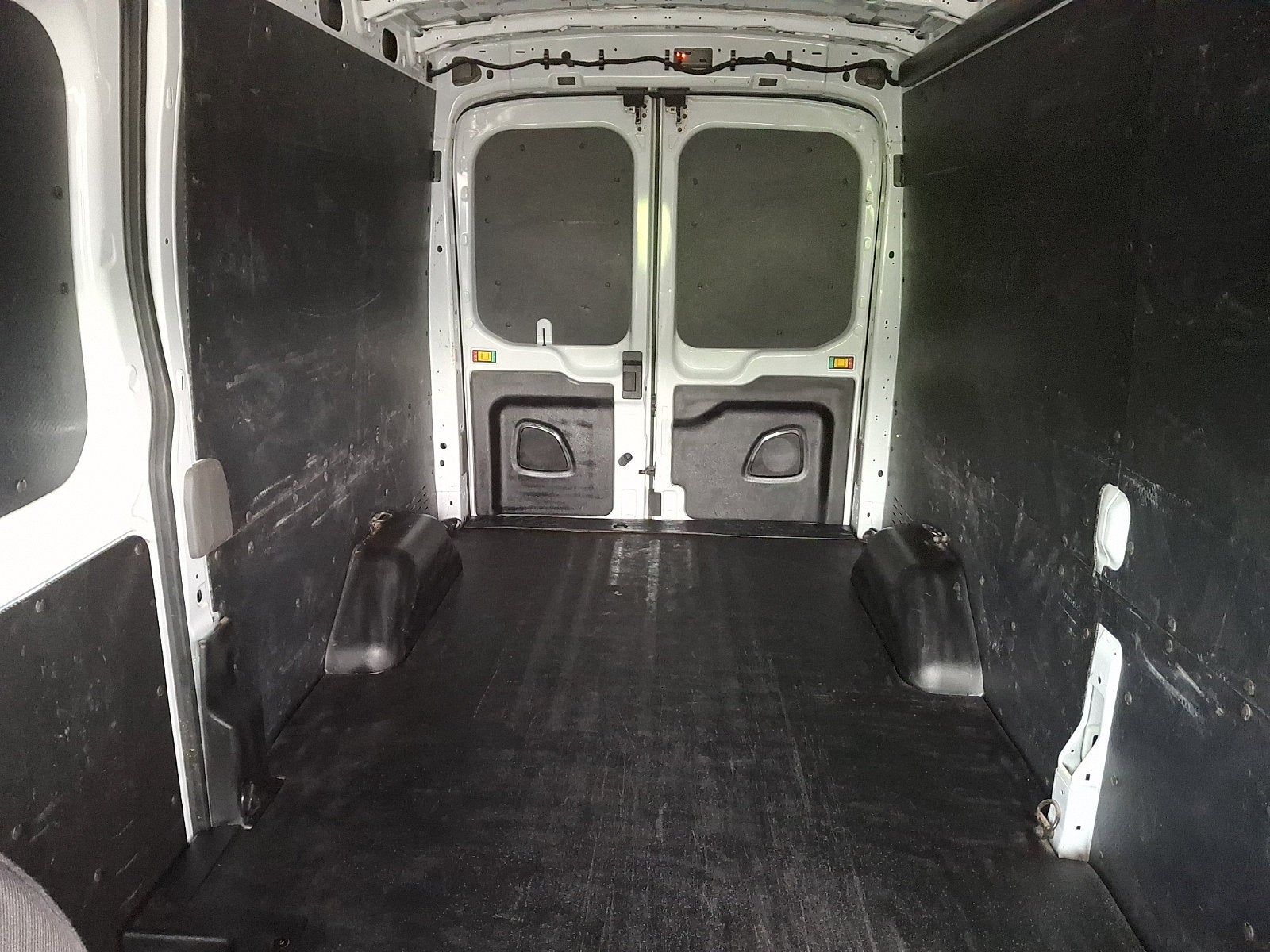 2023 Ford Transit 250 Cargo Van T-250 130" Med Rf 9070 GVWR RWD