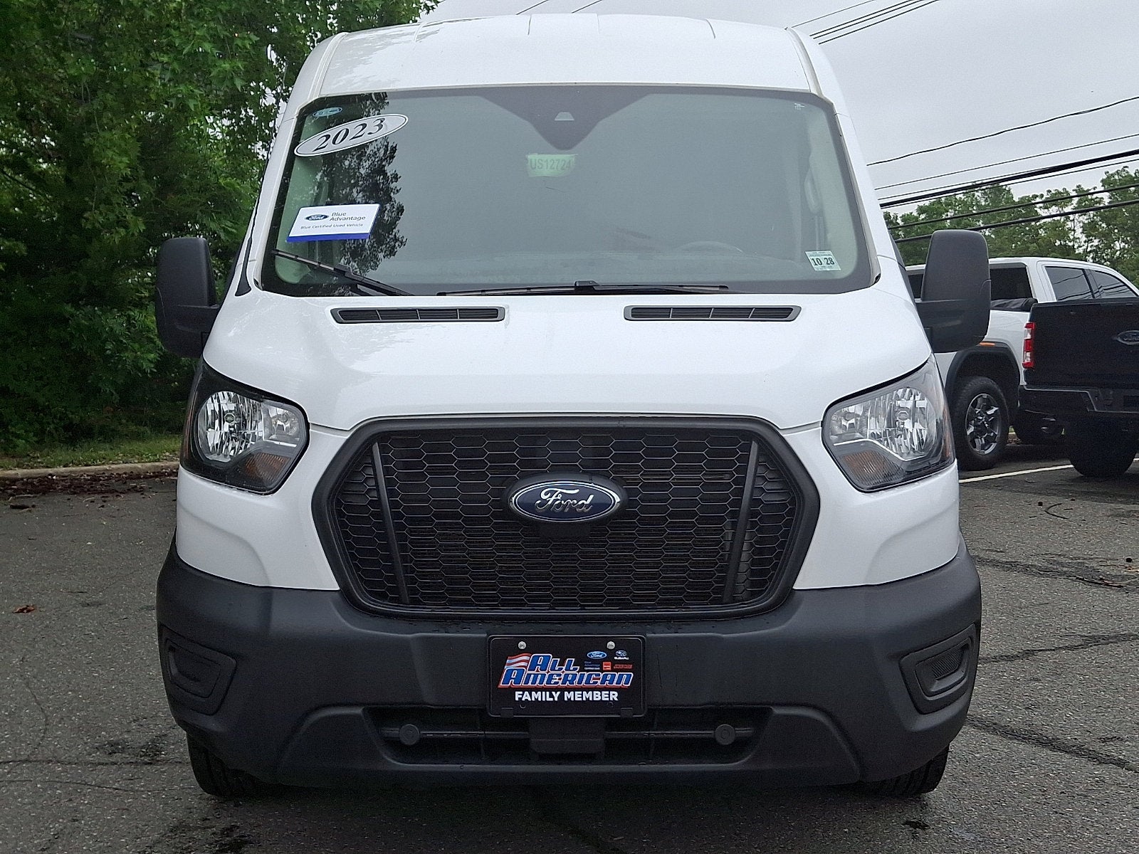 2023 Ford Transit 250 Cargo Van T-250 130" Med Rf 9070 GVWR RWD