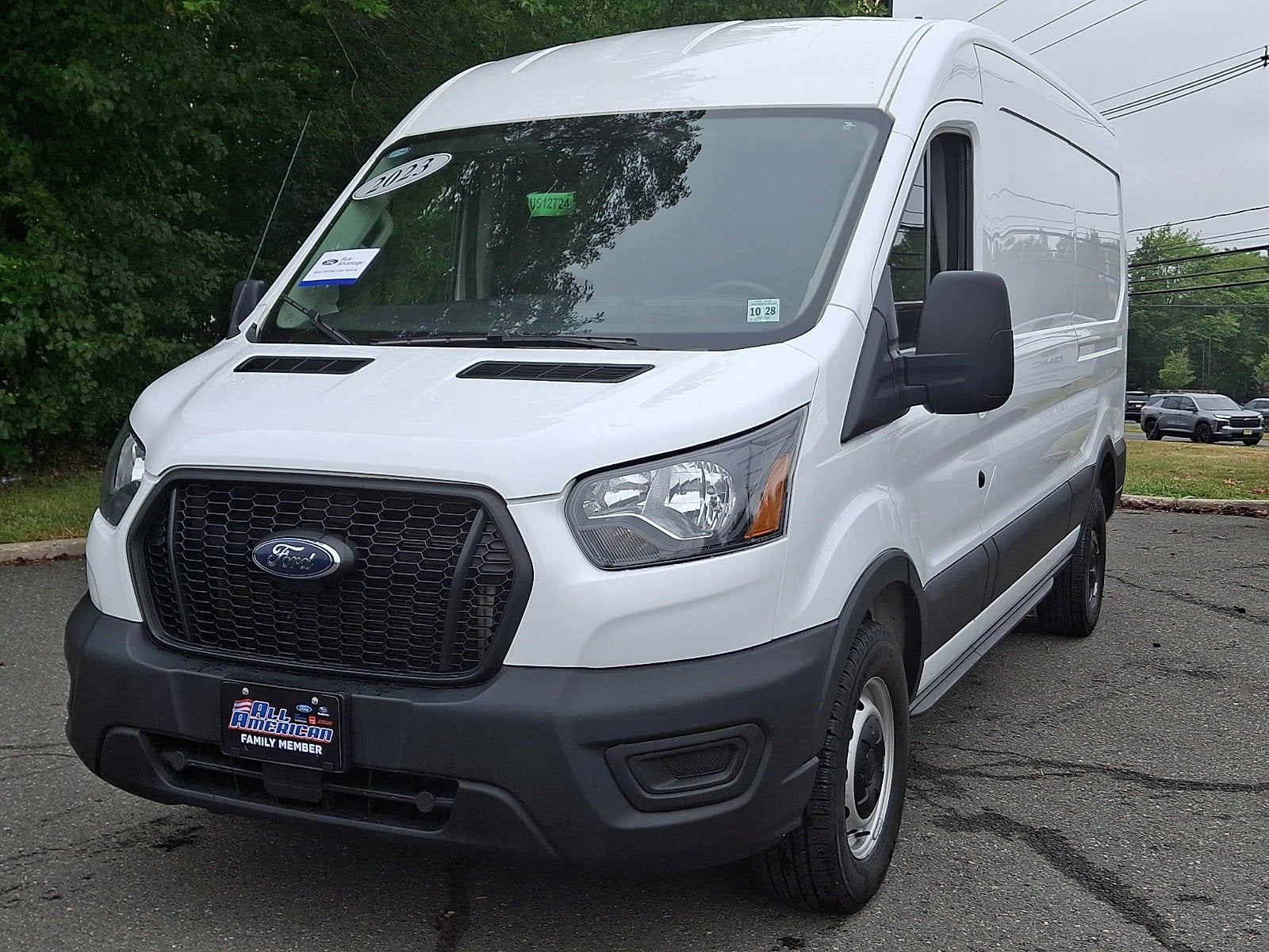 2023 Ford Transit 250 Cargo Van T-250 130" Med Rf 9070 GVWR RWD