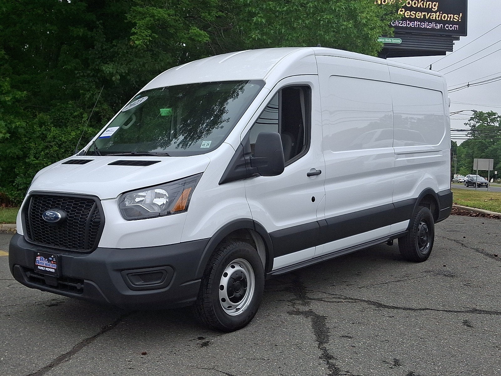 2023 Ford Transit 250 Cargo Van T-250 130" Med Rf 9070 GVWR RWD
