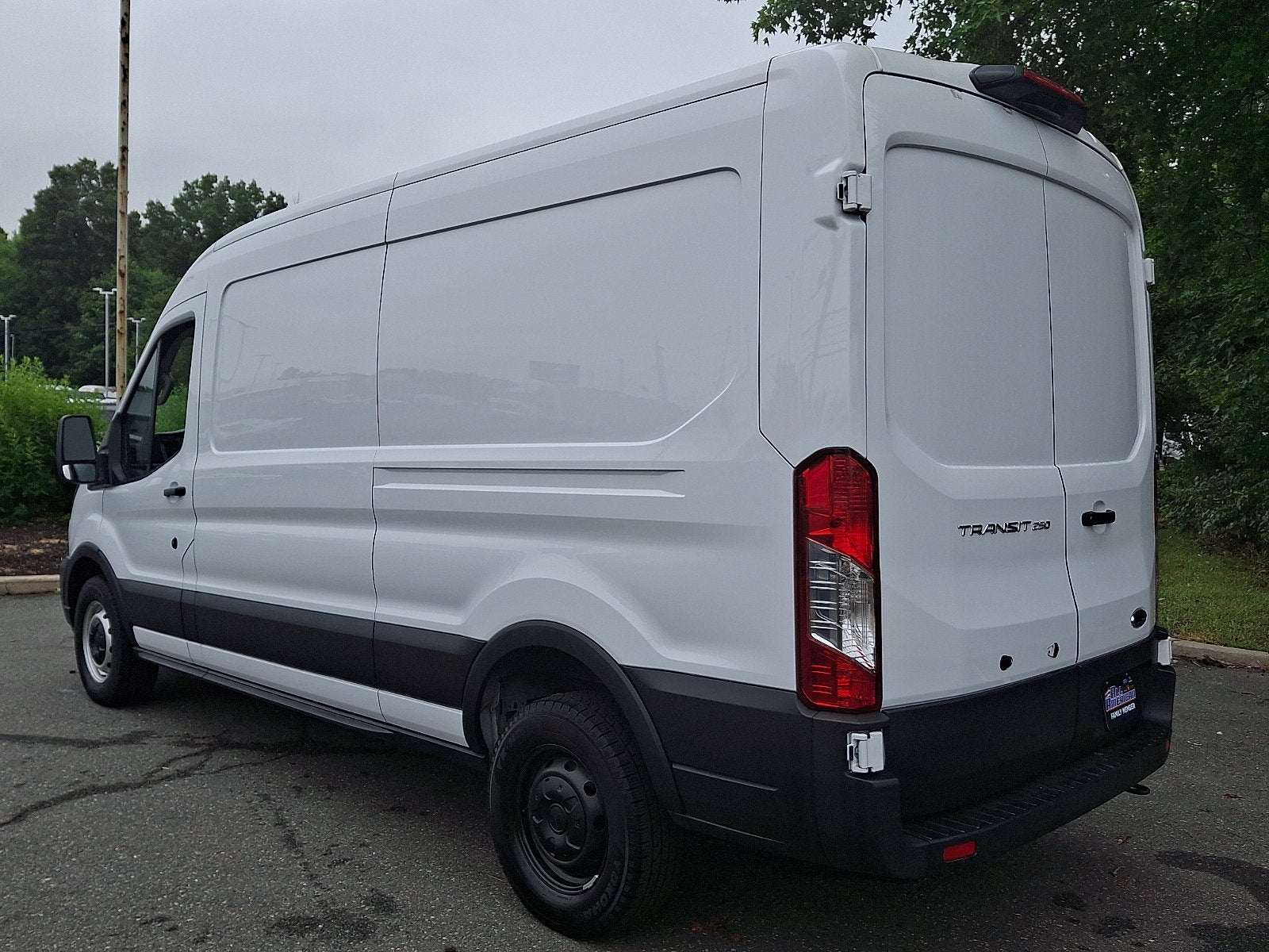 2023 Ford Transit 250 Cargo Van T-250 130" Med Rf 9070 GVWR RWD