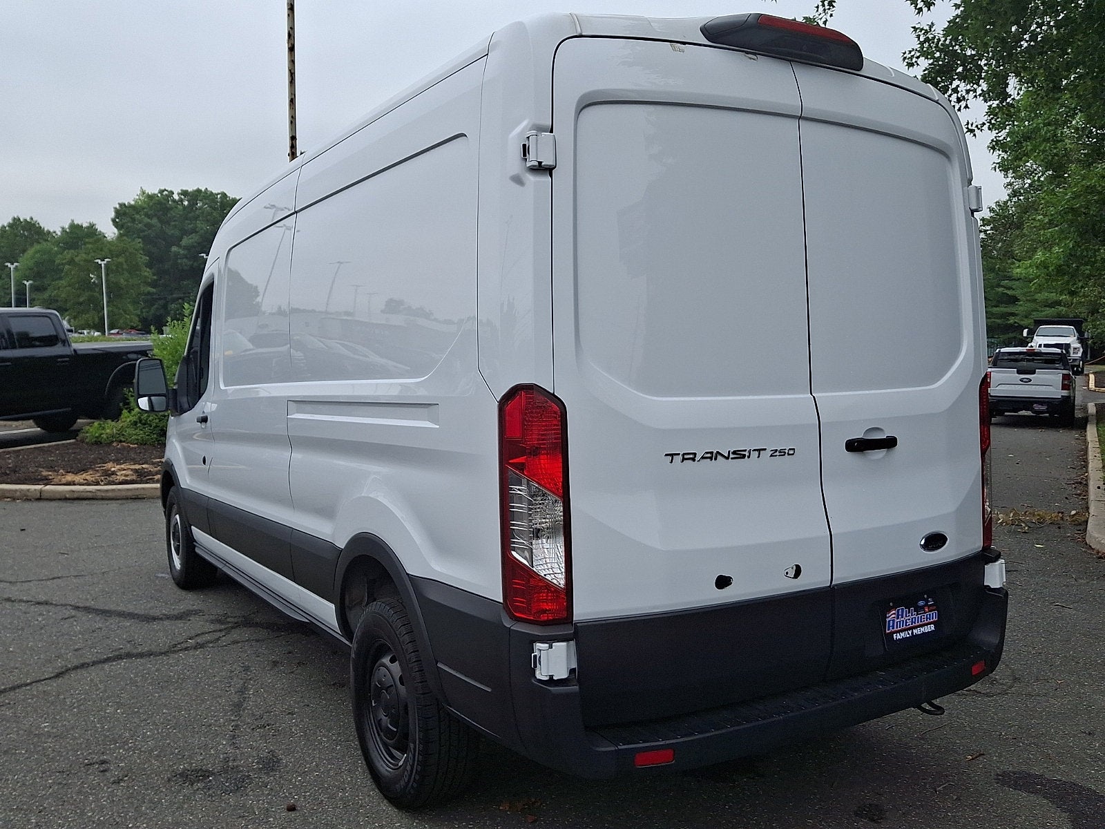 2023 Ford Transit 250 Cargo Van T-250 130" Med Rf 9070 GVWR RWD