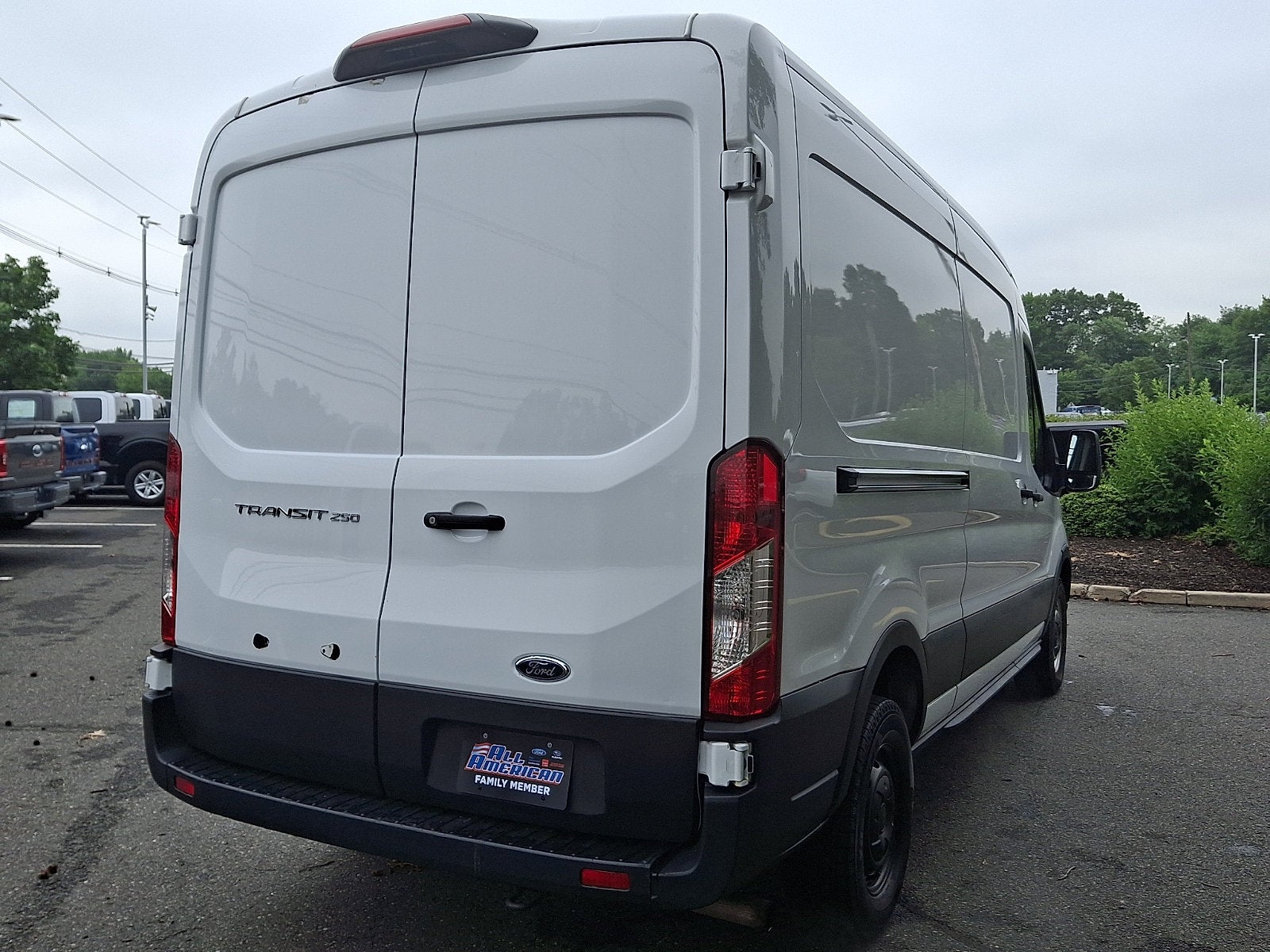 2023 Ford Transit 250 Cargo Van T-250 130" Med Rf 9070 GVWR RWD