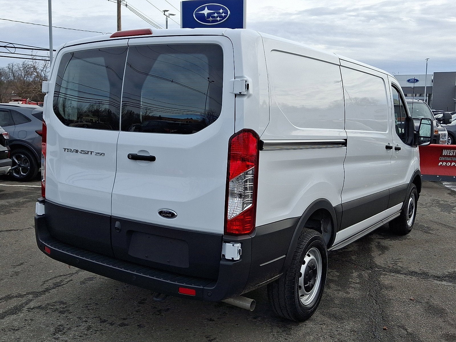 2024 Ford Transit 250 Cargo Van T-250 130" Low Rf 9070 GVWR RWD