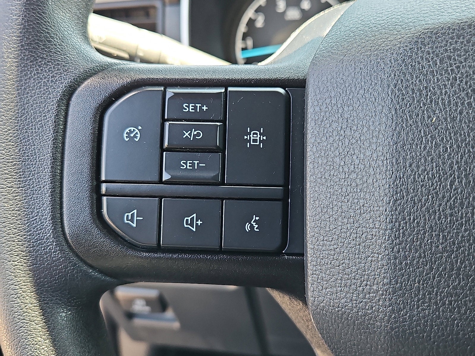 2023 Ford F-150 STX
