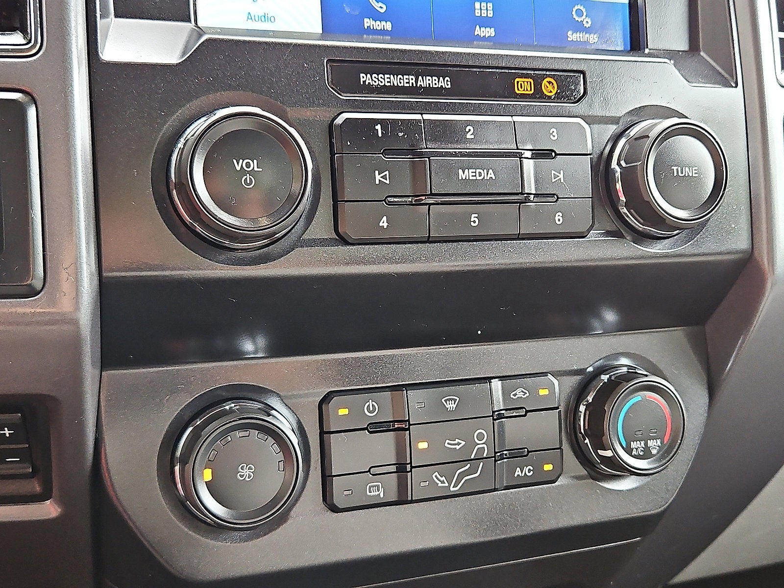 2022 Ford Super Duty F-350 SRW XLT