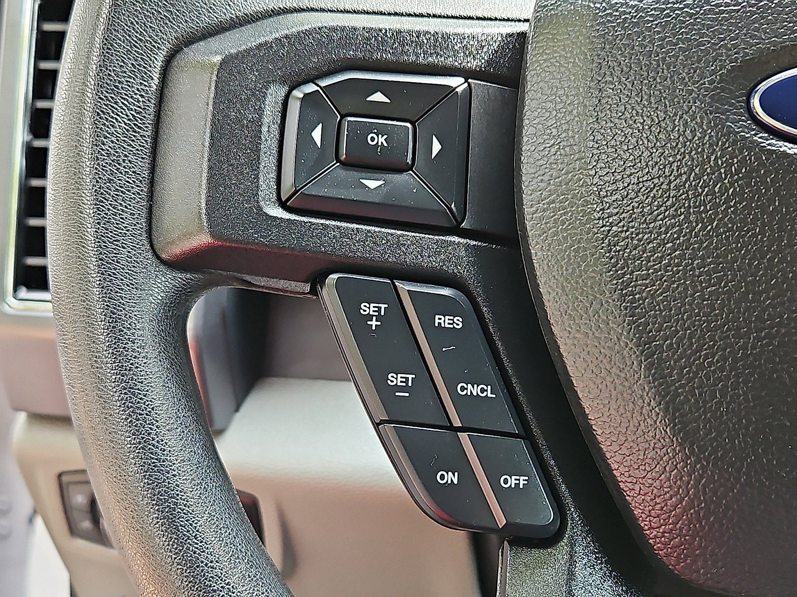 2022 Ford Super Duty F-350 SRW XLT