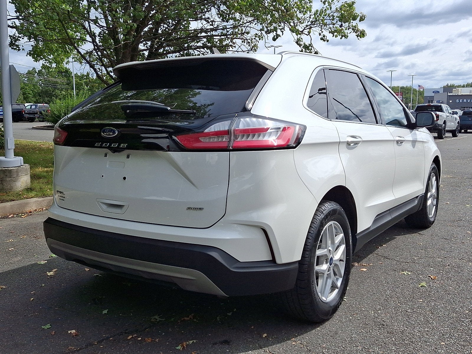 2022 Ford Edge SEL