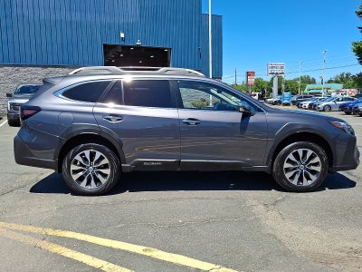 2023 Subaru Outback Touring