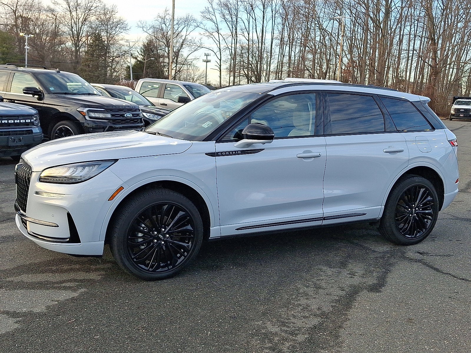 2025 Lincoln Corsair Premiere