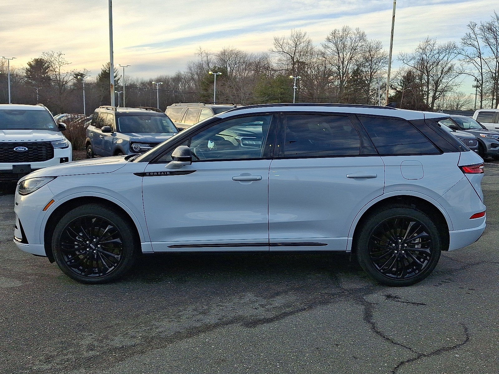 2025 Lincoln Corsair Premiere