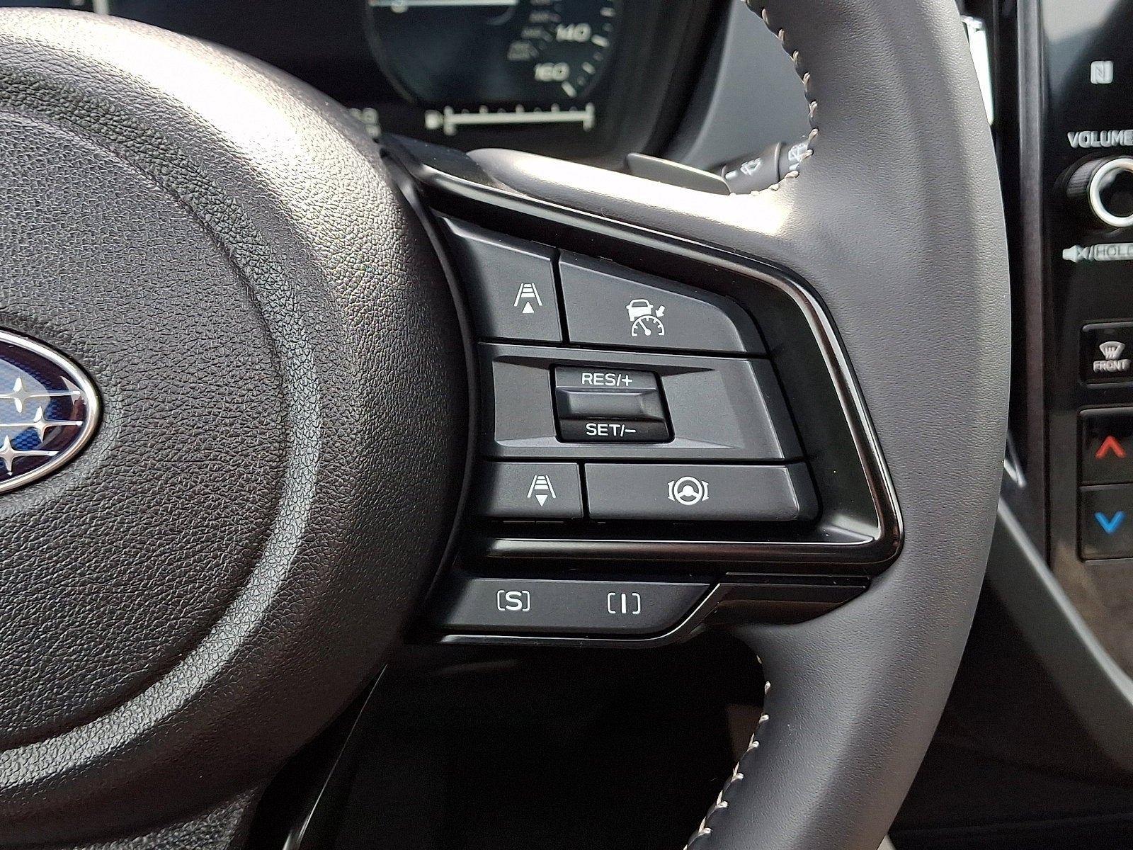 2025 Subaru Forester Premium Hybrid