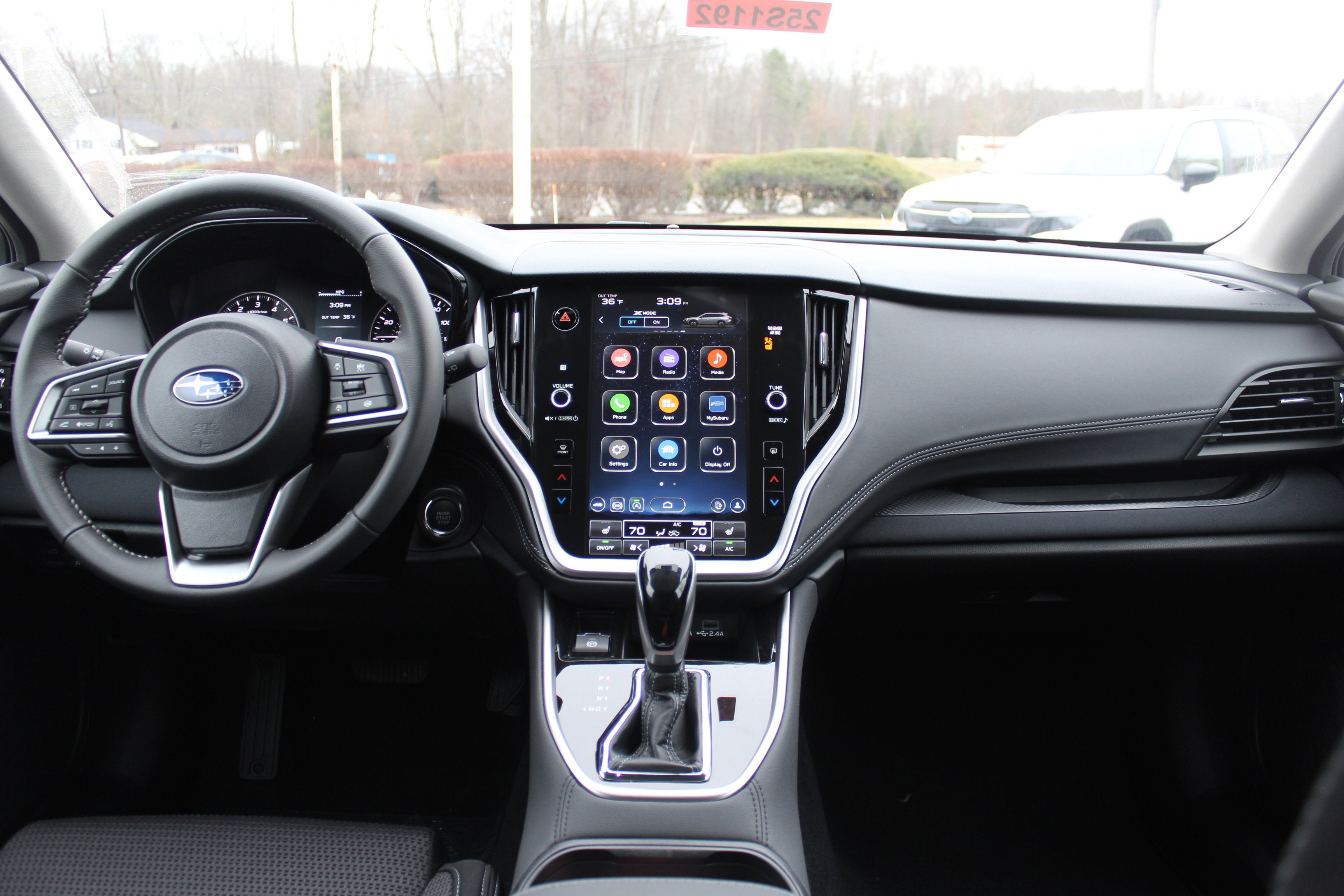 2025 Subaru OUTBACK Premium