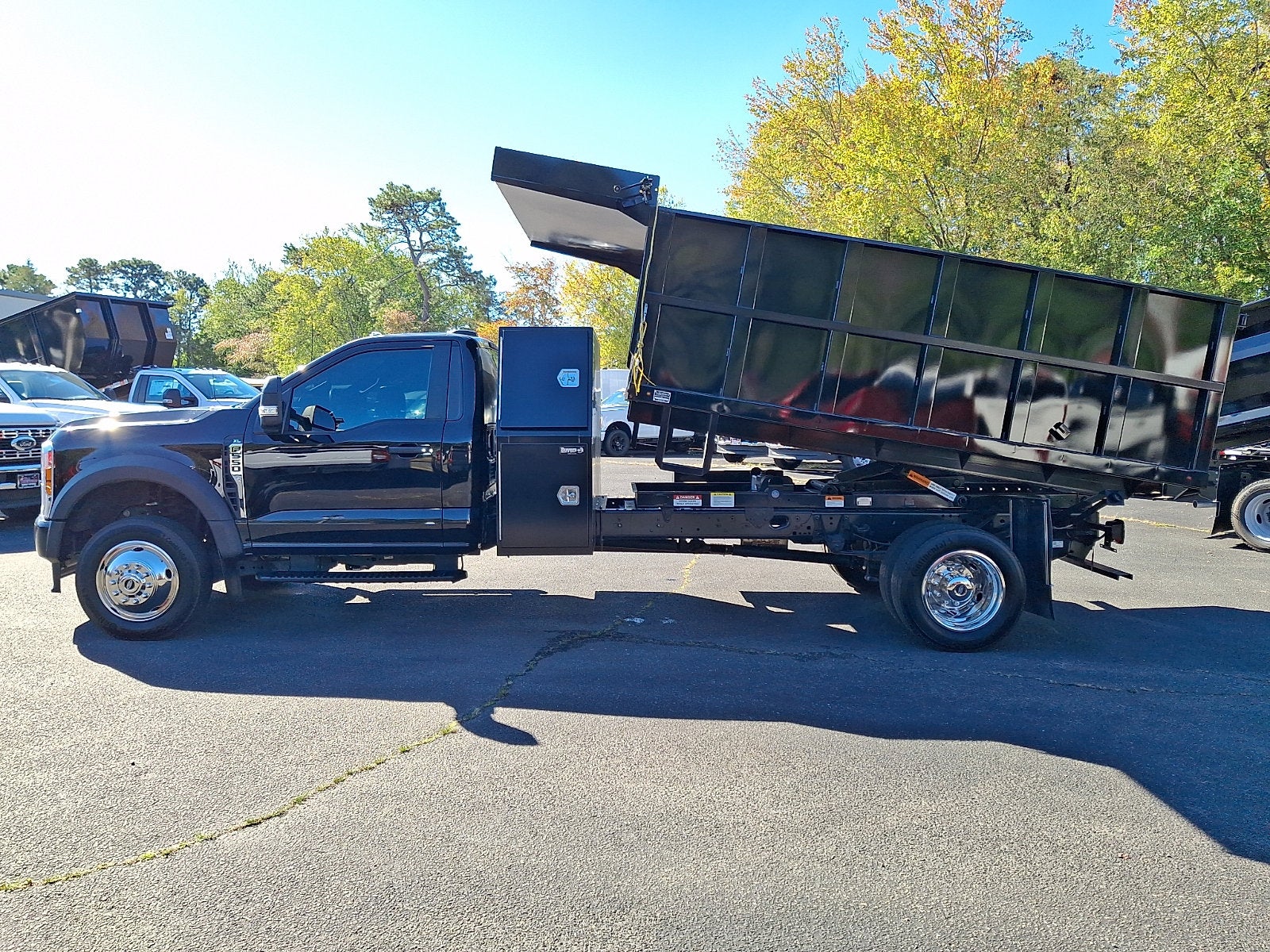 2025 Ford F-550 DRW XL 4WD Landscape Dump