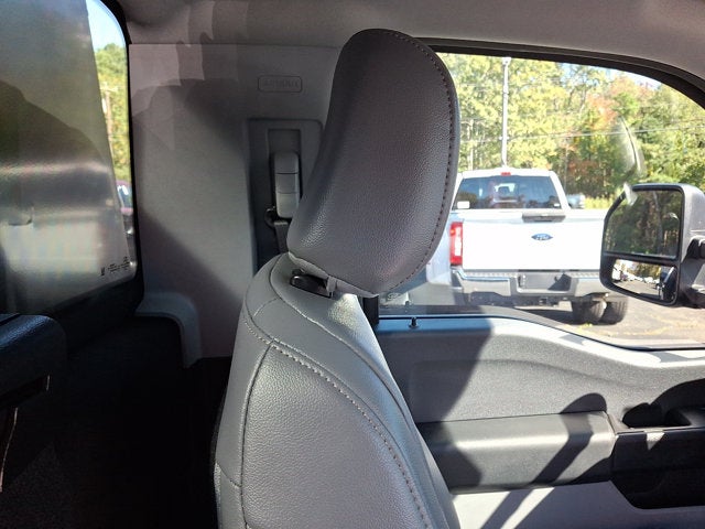 2025 Ford F-550 DRW XL 4WD Landscape Dump