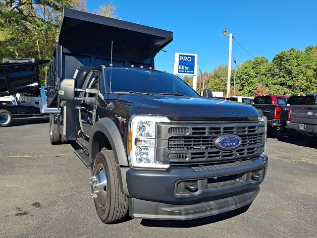 2025 Ford F-550 DRW XL 4WD Landscape Dump