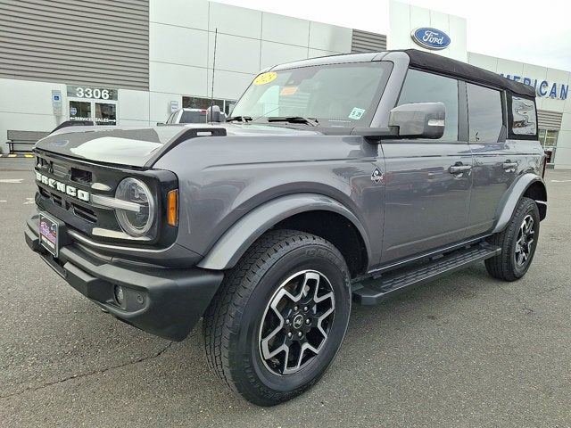 2023 Ford Bronco Outer Banks