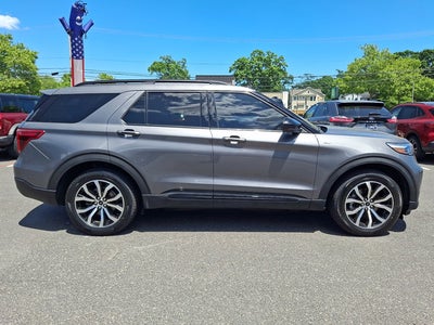 2023 Ford Explorer ST-Line