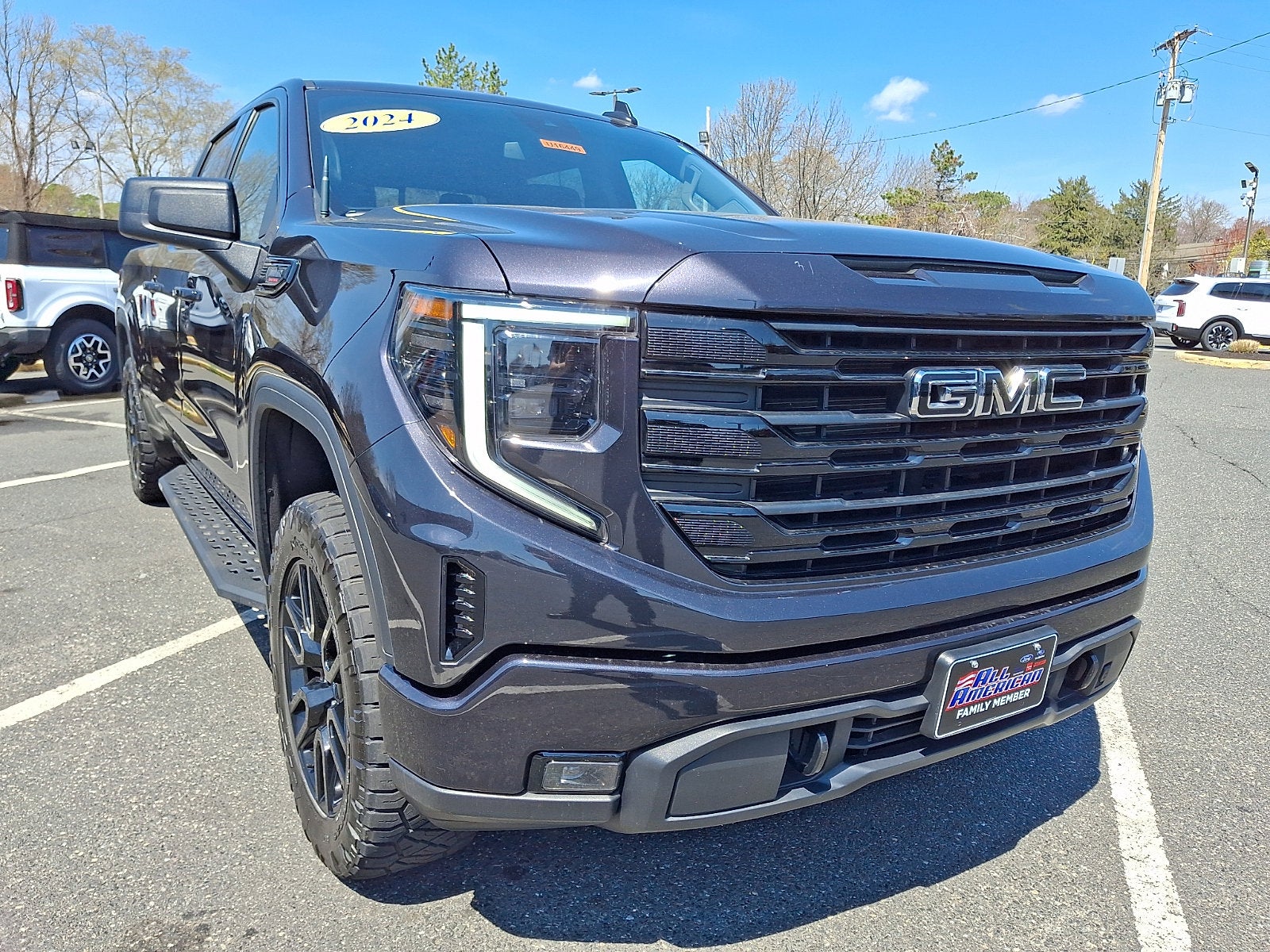 2024 GMC Sierra 1500 Elevation
