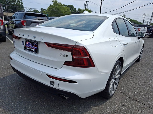 2021 Volvo S60 Momentum