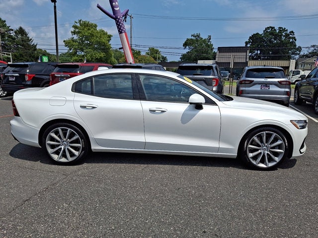 2021 Volvo S60 Momentum